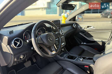 Седан Mercedes-Benz CLA-Class 2018 в 