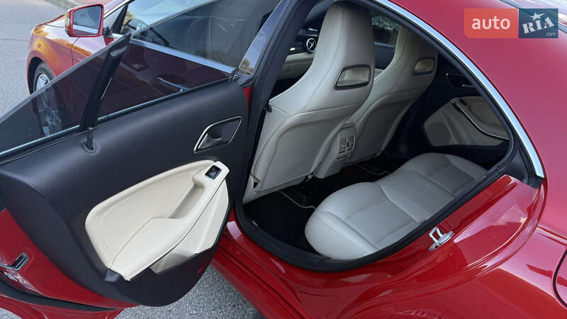 Седан Mercedes-Benz CLA-Class 2015 в Києві
