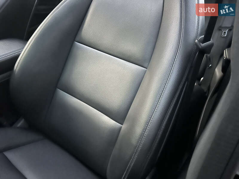 Седан Mercedes-Benz CLA-Class 2013 в Киеве