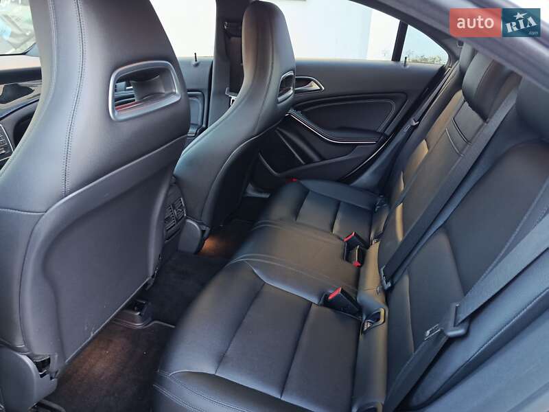 Седан Mercedes-Benz CLA-Class 2015 в Косове