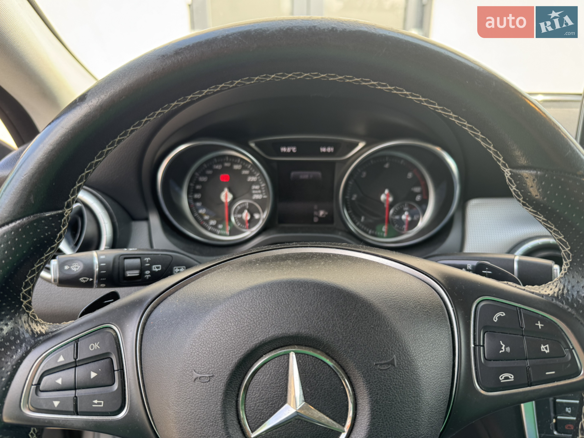 2017 Mercedes-Benz CLA-klasse - мініатюра 30