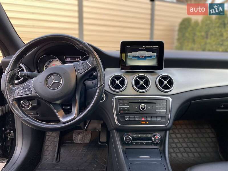 Седан Mercedes-Benz CLA-Class 2015 в Киеве