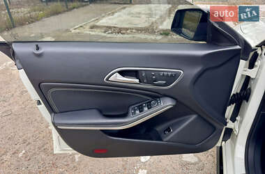 Седан Mercedes-Benz CLA-Class 2016 в 