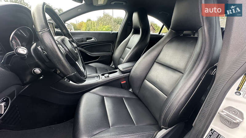 Седан Mercedes-Benz CLA-Class 2014 в Дубно