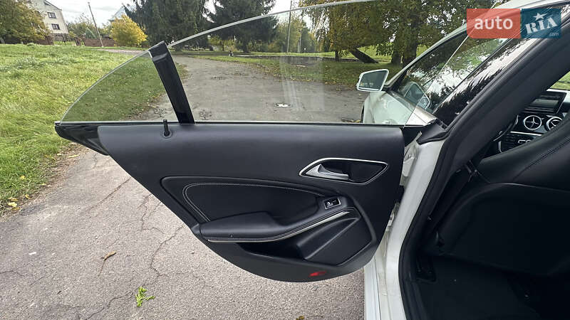 Седан Mercedes-Benz CLA-Class 2014 в Дубно