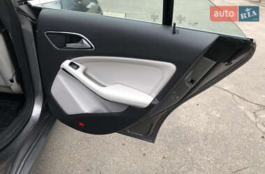 Седан Mercedes-Benz CLA-Class 2016 в 