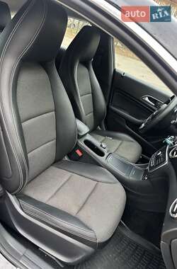 Универсал Mercedes-Benz CLA-Class 2017 в 