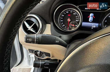 Седан Mercedes-Benz CLA-Class 2018 в 