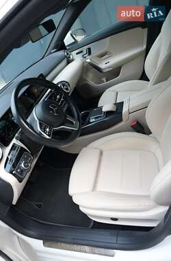 Седан Mercedes-Benz CLA-Class 2020 в 