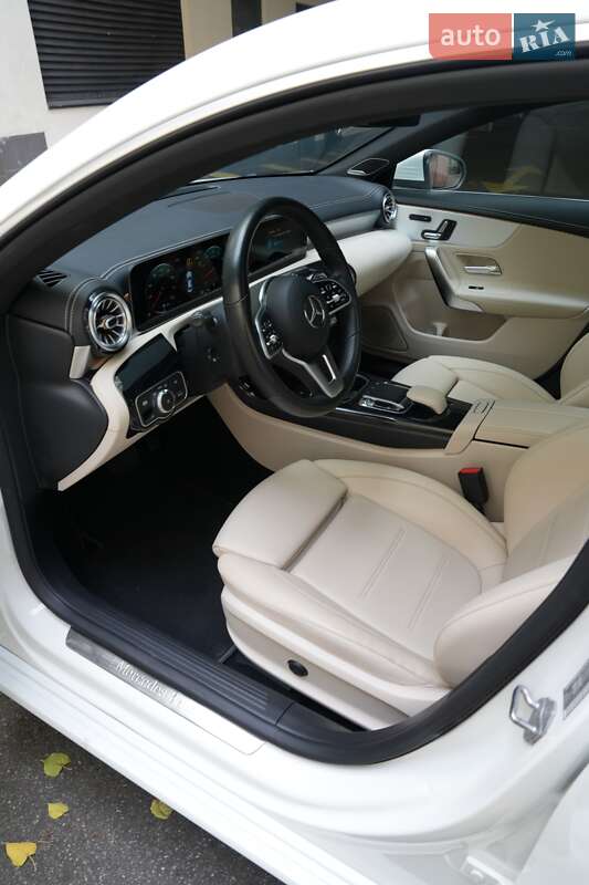 Седан Mercedes-Benz CLA-Class 2020 в Києві