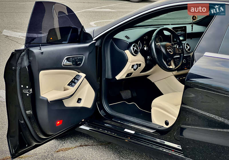 Седан Mercedes-Benz CLA-Class 2015 в Киеве