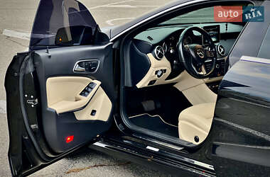 Седан Mercedes-Benz CLA-Class 2015 в 