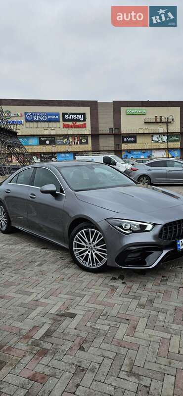 Седан Mercedes-Benz CLA-Class 2019 в Києві