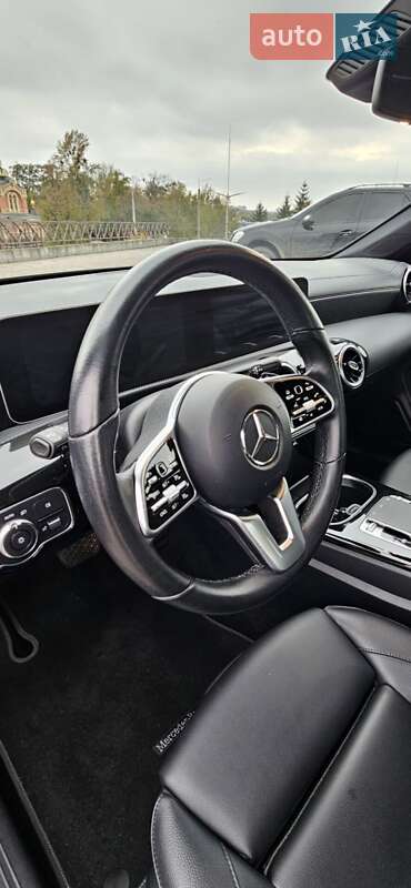 Седан Mercedes-Benz CLA-Class 2019 в Києві