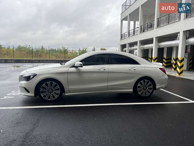 Седан Mercedes-Benz CLA-Class 2018 в Києві