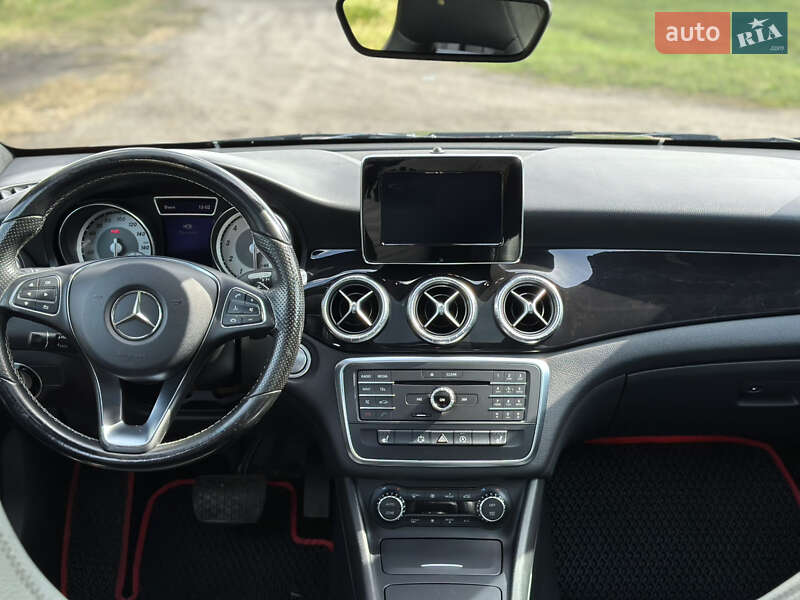 Седан Mercedes-Benz CLA-Class 2015 в Ровно