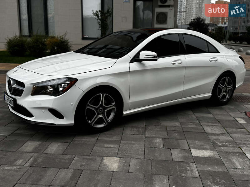Седан Mercedes-Benz CLA-Class 2018 в Киеве