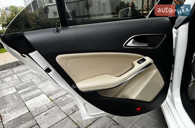 Седан Mercedes-Benz CLA-Class 2018 в  фото 13 Седан Mercedes-Benz CLA-Class 2018 в