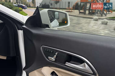 Седан Mercedes-Benz CLA-Class 2018 в  фото 18 Седан Mercedes-Benz CLA-Class 2018 в