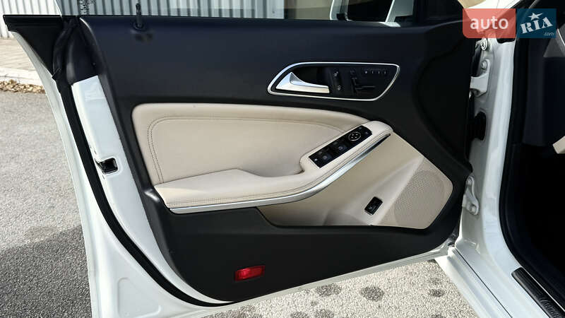 Седан Mercedes-Benz CLA-Class 2015 в Запорожье фото 21 Седан Mercedes-Benz CLA-Class 2015 в Запорожье