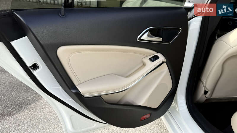 Седан Mercedes-Benz CLA-Class 2015 в Запорожье фото 27 Седан Mercedes-Benz CLA-Class 2015 в Запорожье