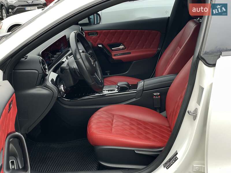 Седан Mercedes-Benz CLA-Class 2019 в Києві фото 24 Седан Mercedes-Benz CLA-Class 2019 в Києві