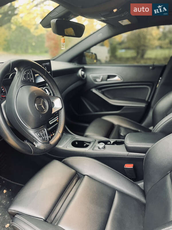Седан Mercedes-Benz CLA-Class 2018 в Рівному фото 12 Седан Mercedes-Benz CLA-Class 2018 в Рівному