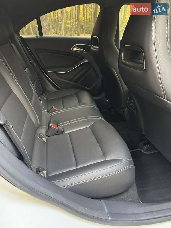 Седан Mercedes-Benz CLA-Class 2018 в Луцке фото 16 Седан Mercedes-Benz CLA-Class 2018 в Луцке