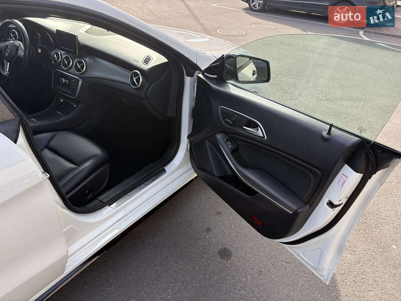 Седан Mercedes-Benz CLA-Class 2014 в Києві фото 10 Седан Mercedes-Benz CLA-Class 2014 в Києві