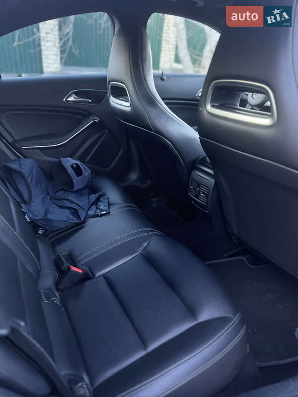 Седан Mercedes-Benz CLA-Class 2015 в Тернополе