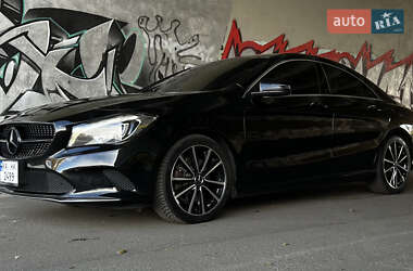 Седан Mercedes-Benz CLA-Class 2016 в Киеве