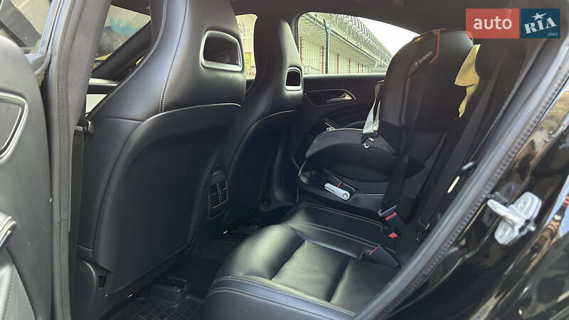 Седан Mercedes-Benz CLA-Class 2016 в Киеве фото 28 Седан Mercedes-Benz CLA-Class 2016 в Киеве