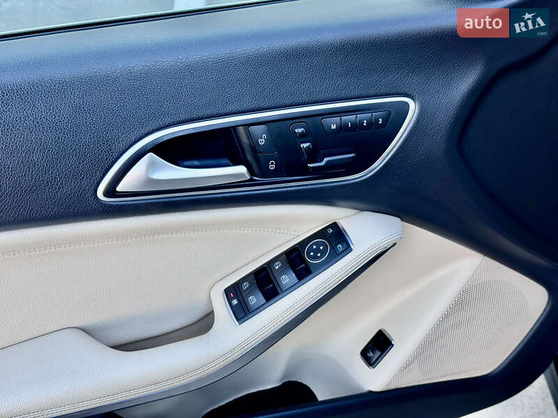 Седан Mercedes-Benz CLA-Class 2014 в Києві фото 37 Седан Mercedes-Benz CLA-Class 2014 в Києві