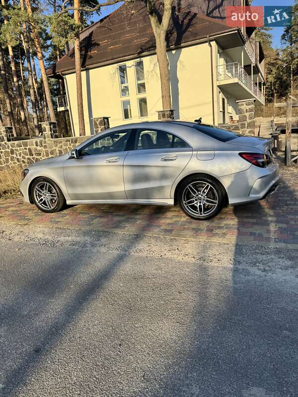 Седан Mercedes-Benz CLA-Class 2018 в Києві