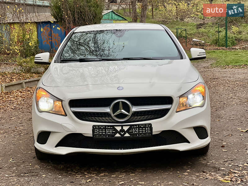 Седан Mercedes-Benz CLA-Class 2015 в Валках