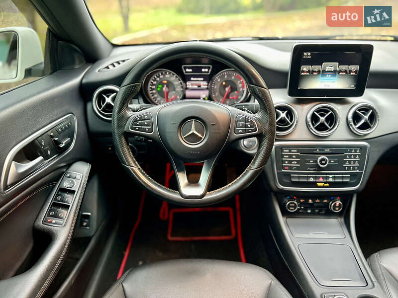 Седан Mercedes-Benz CLA-Class 2015 в Валках