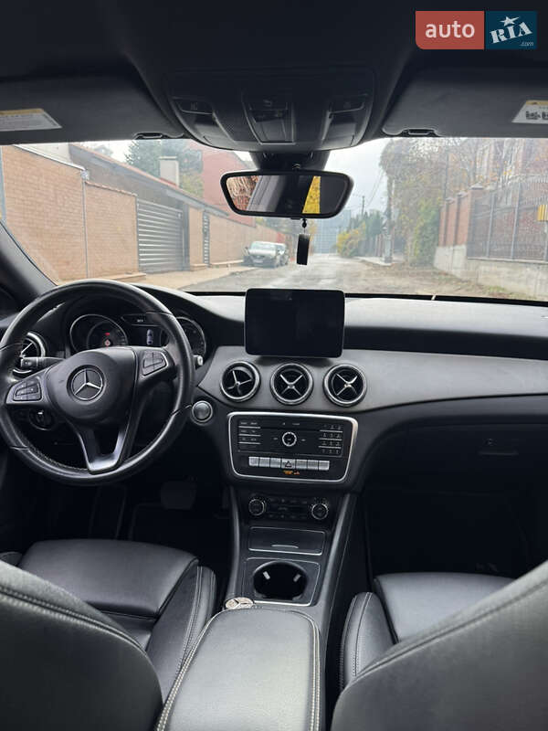 Седан Mercedes-Benz CLA-Class 2018 в Києві фото 14 Седан Mercedes-Benz CLA-Class 2018 в Києві
