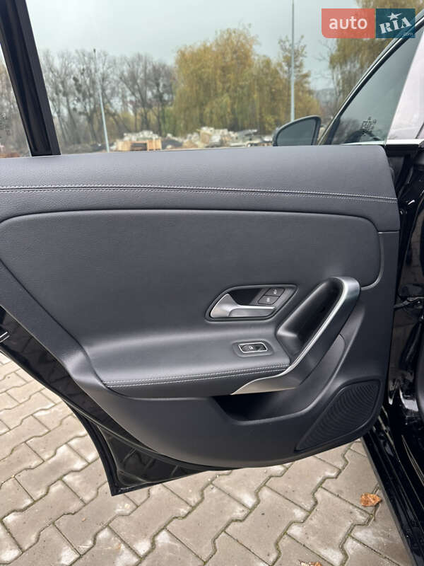 Седан Mercedes-Benz CLA-Class 2019 в Киеве фото 8 Седан Mercedes-Benz CLA-Class 2019 в Киеве