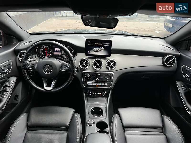 Седан Mercedes-Benz CLA-Class 2018 в Києві