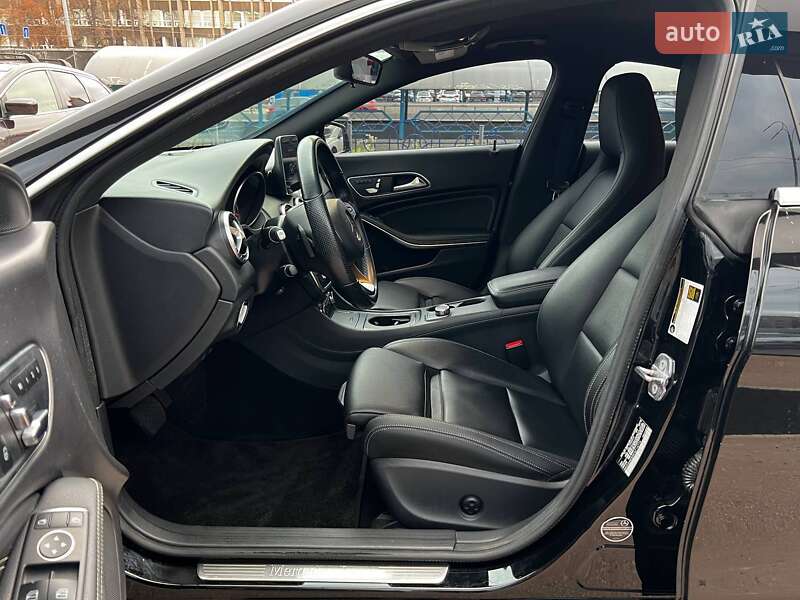 Седан Mercedes-Benz CLA-Class 2018 в Києві