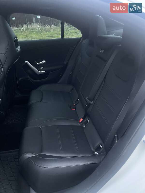 Седан Mercedes-Benz CLA-Class 2019 в Харькове