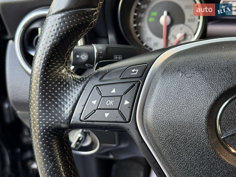 Седан Mercedes-Benz CLA-Class 2014 в Дніпрі