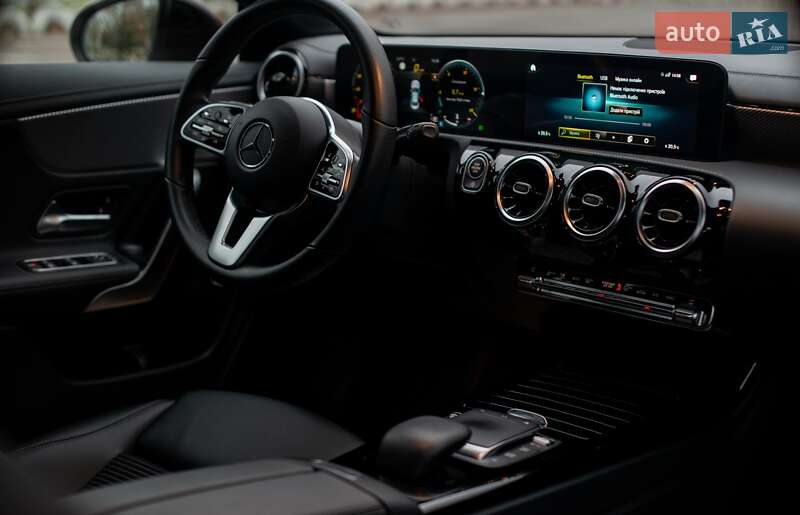 Седан Mercedes-Benz CLA-Class 2021 в Рівному