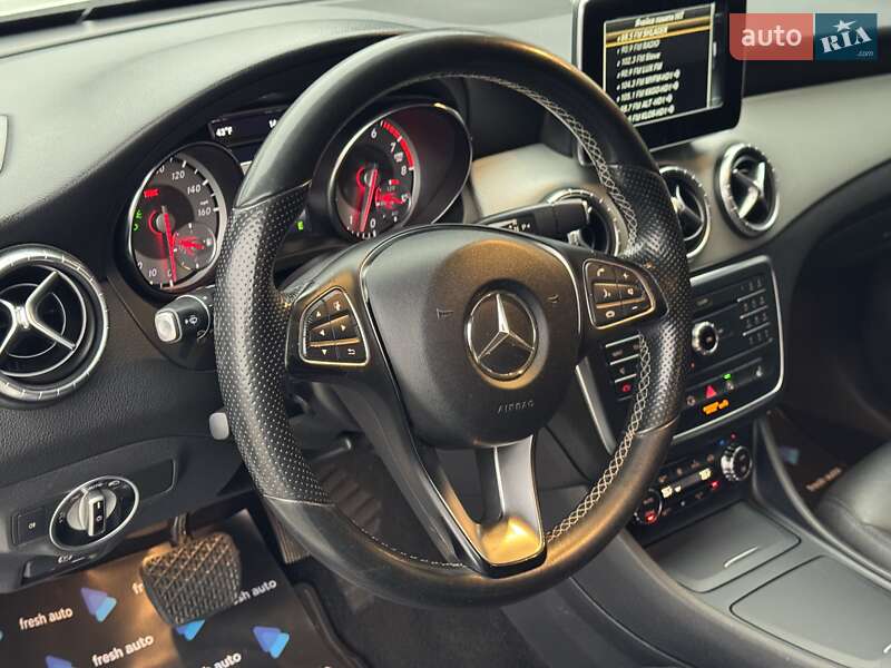 Седан Mercedes-Benz CLA-Class 2015 в Рівному