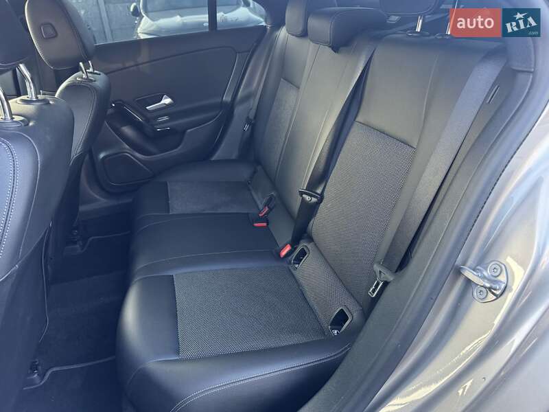 Седан Mercedes-Benz CLA-Class 2019 в Тернополе