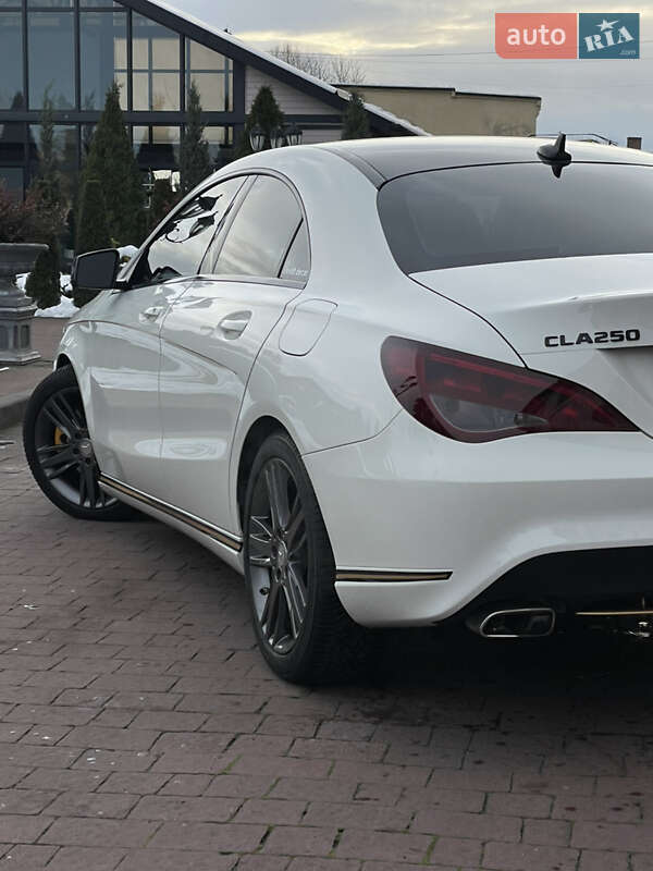 Седан Mercedes-Benz CLA-Class 2015 в Стрию