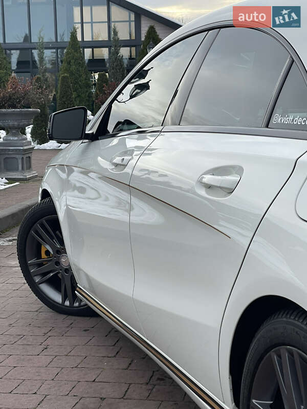 Седан Mercedes-Benz CLA-Class 2015 в Стрию