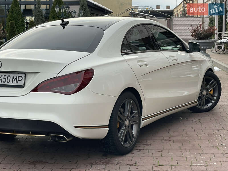 Седан Mercedes-Benz CLA-Class 2015 в Стрию