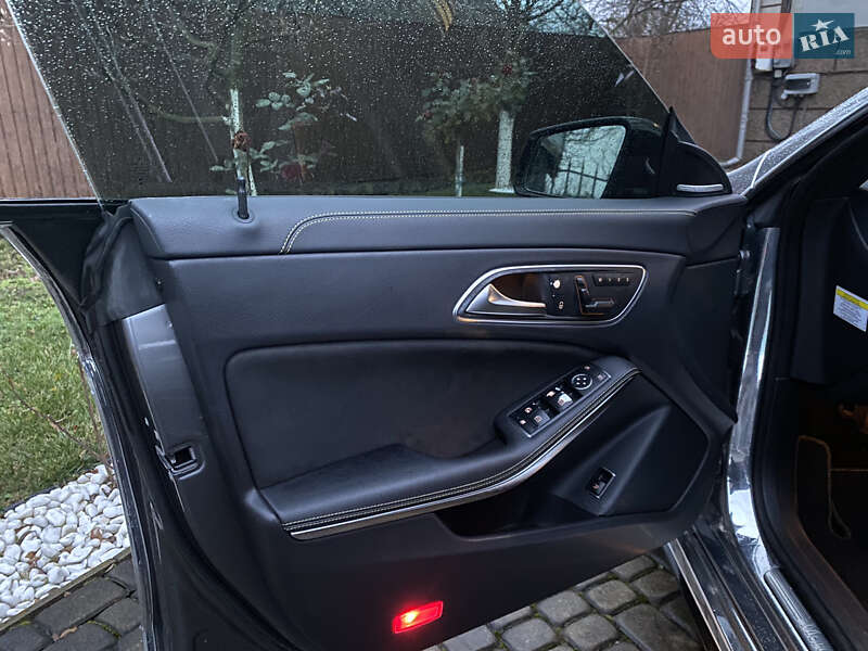Седан Mercedes-Benz CLA-Class 2013 в Черновцах