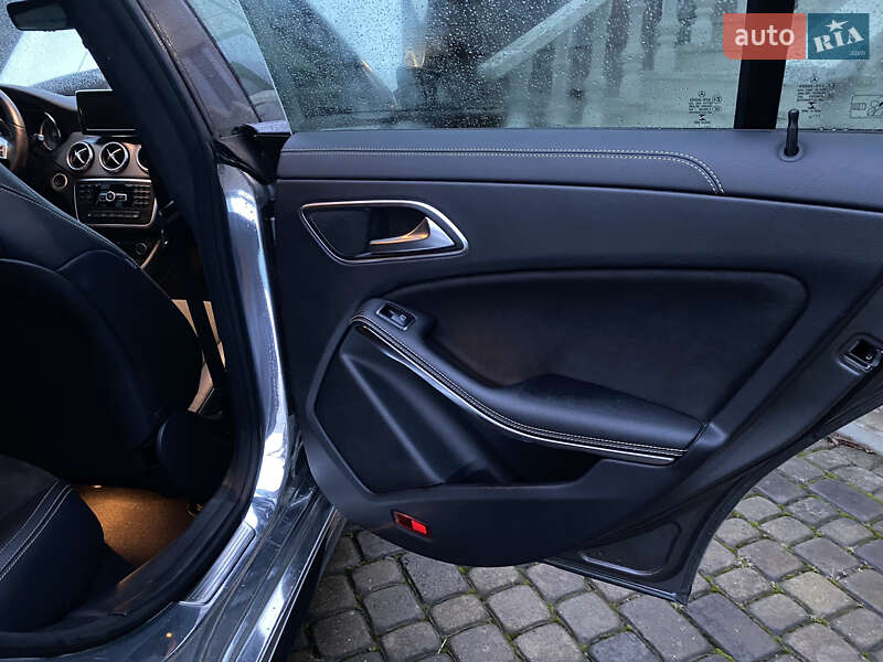 Седан Mercedes-Benz CLA-Class 2013 в Черновцах